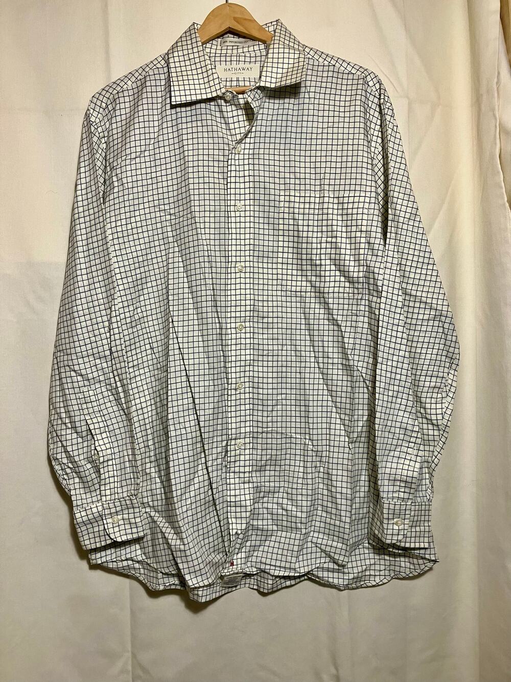 Hathaway City Button-Up Men’s Size 16 1/2-35.